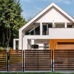 Drewniane dodatki i elementy – jak stworzyć przytulną atmosferę w domku letniskowym?